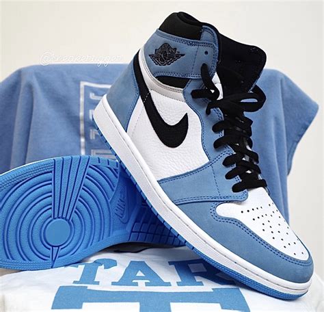 nike jordan blue.